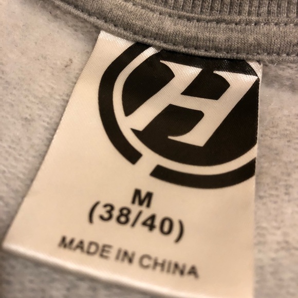 Black and Gray Skull Sweatshirt M - Picture 3 of 3